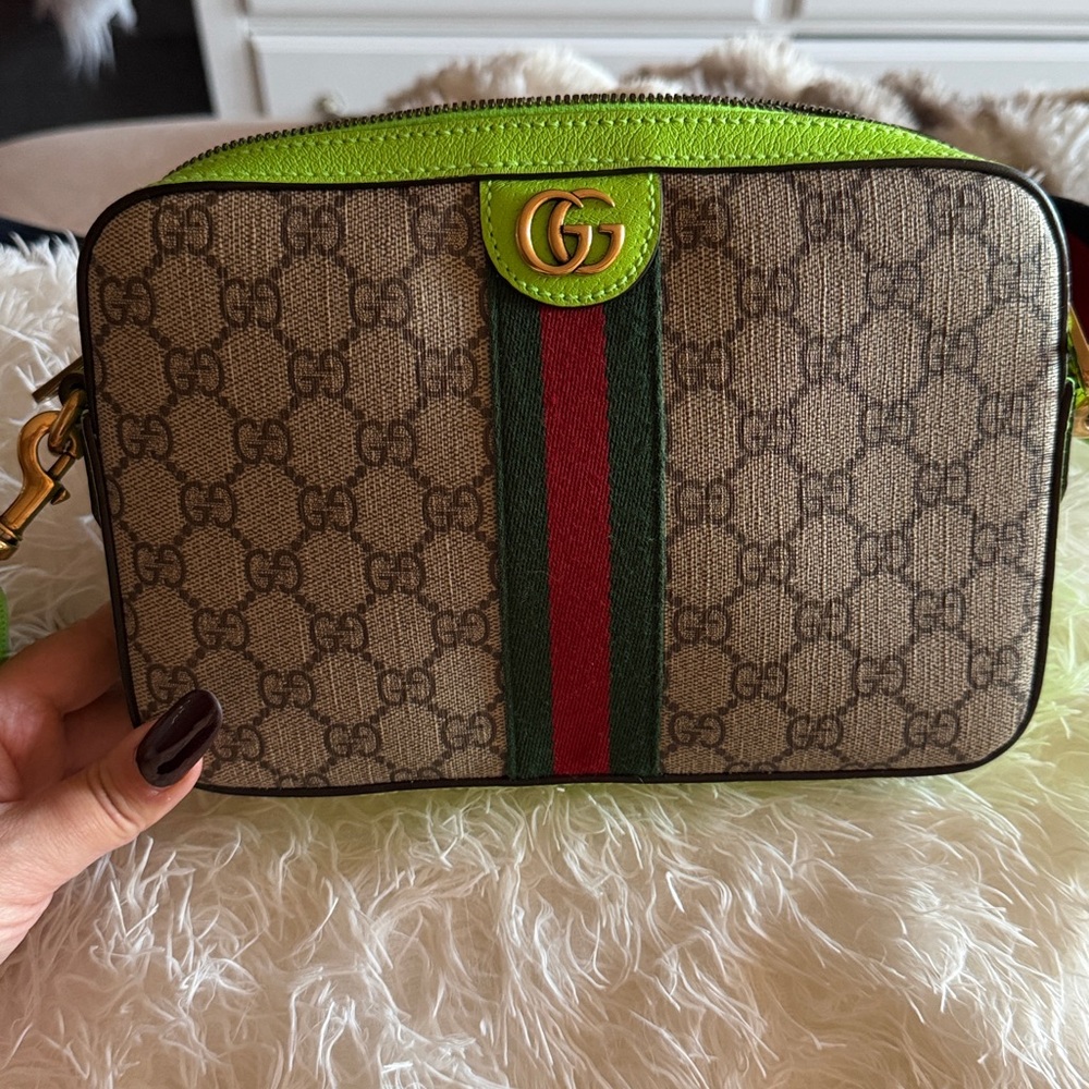 Gucci Beige and Neon Green GG Shoulder Bag - Picture 12 of 14